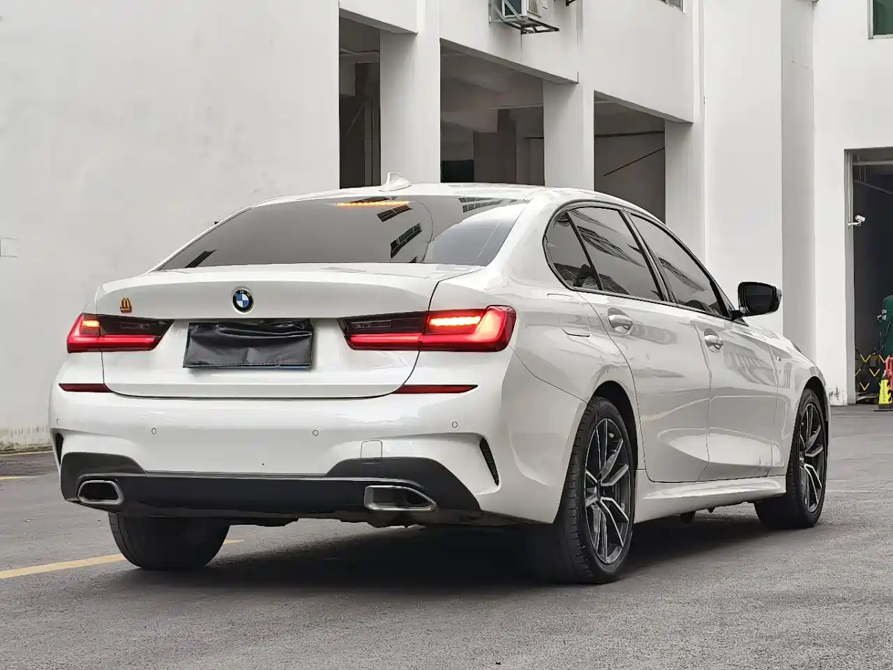 BMW 3 Series 2021 320Li M Sport Package фото 17
