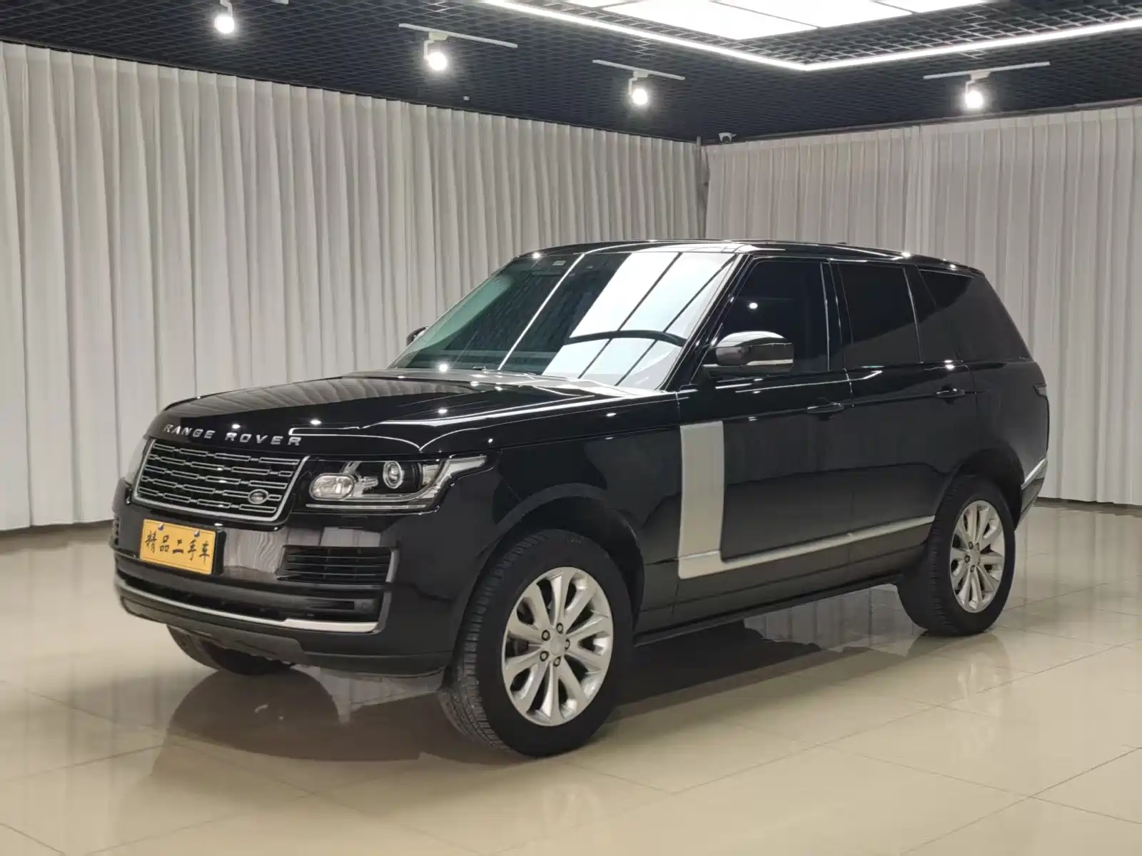 Фото 1 - Land Rover Range Rover