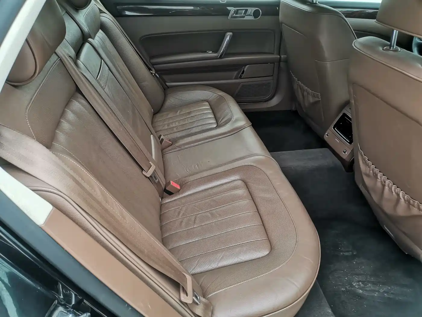 Volkswagen Phaeton 2015 Model 3.0L Exclusive Edition фото 7