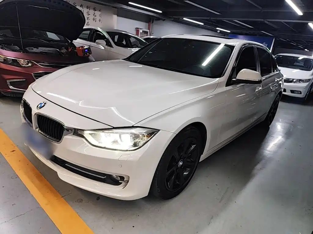 Фото 1 - BMW 3 Series
