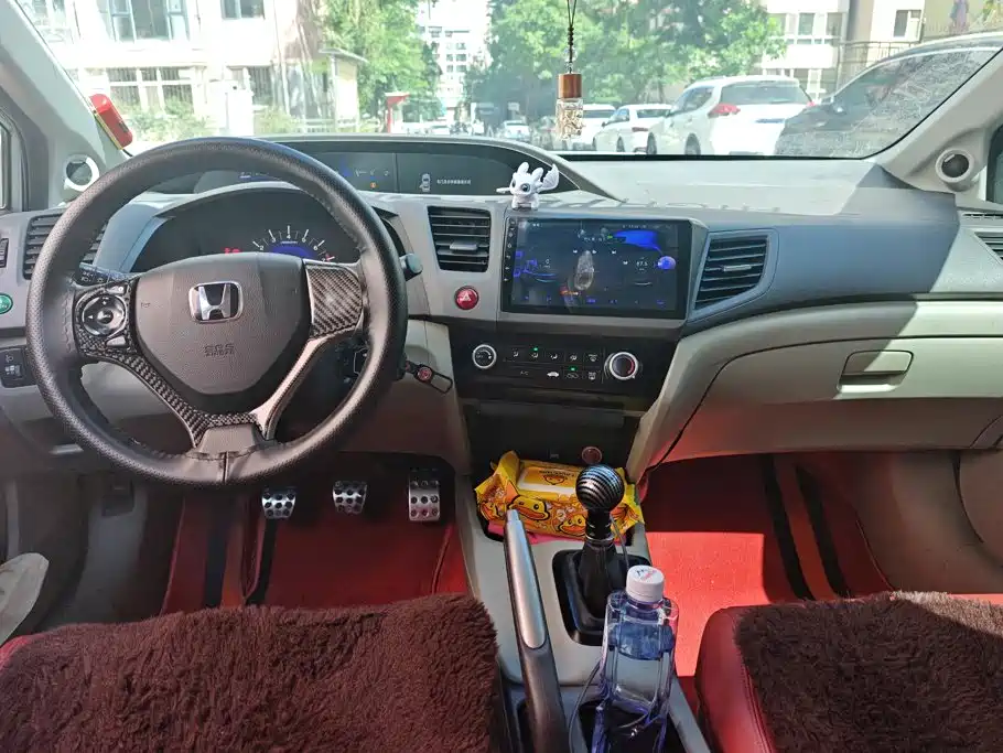 Фото 12 - Honda Civic