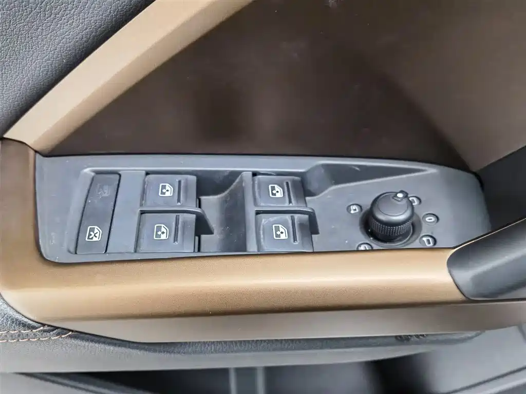Audi Q3 2020 35 TFSI Fashion Elegance фото 9