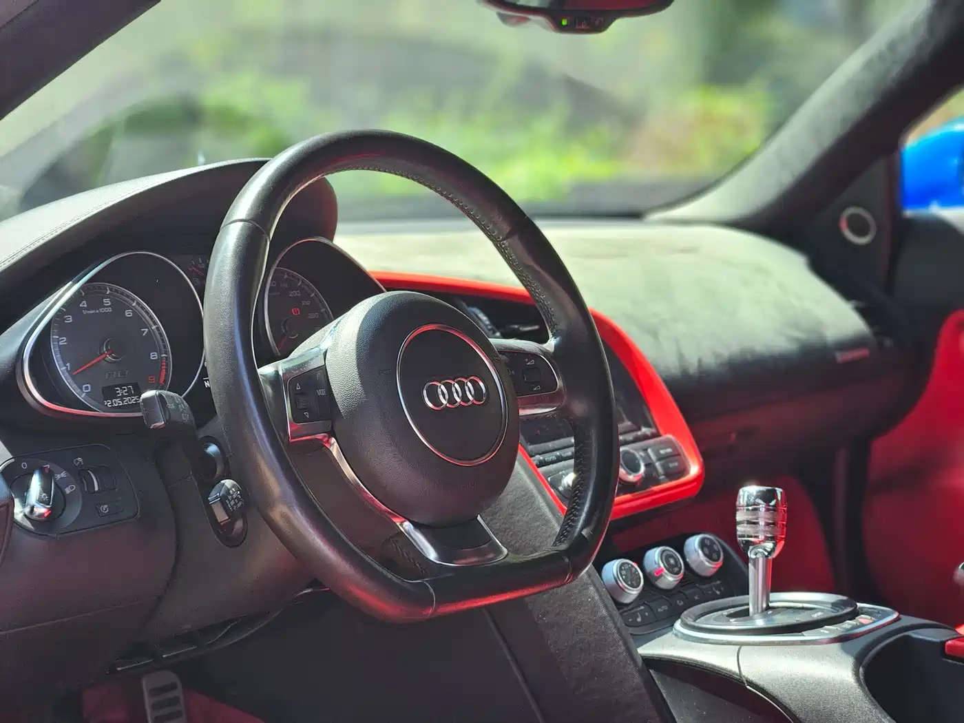 Audi R8 2007 4.2 FSI quattro фото 5