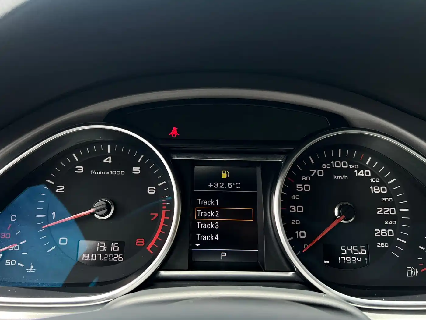 Фото 9 - Audi Q7