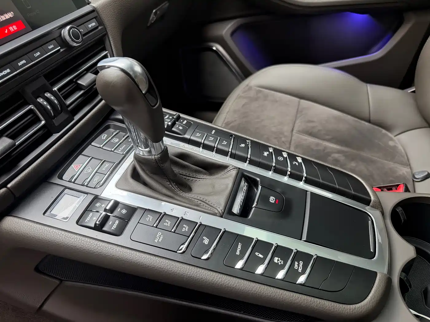 Porsche Macan 2020 Macan 2.0T фото 8