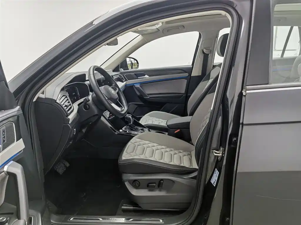 Volkswagen Tayron 2023 330TSI 2WD Luxury Plus Advanced Edition фото 10
