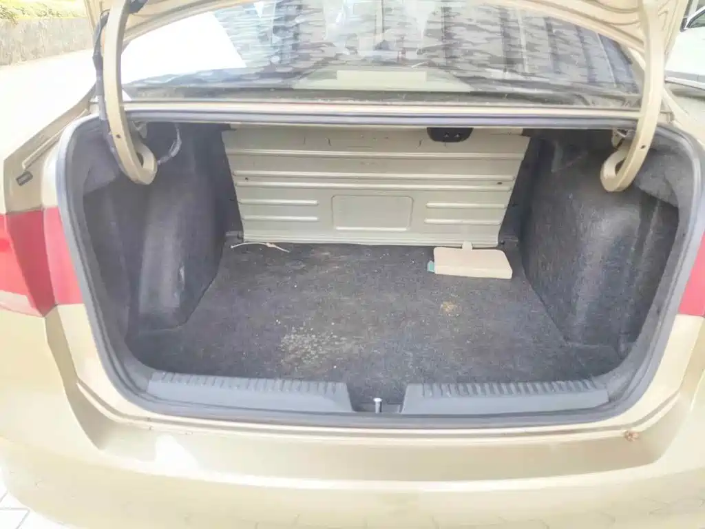 Photo 13 - Volkswagen Santana