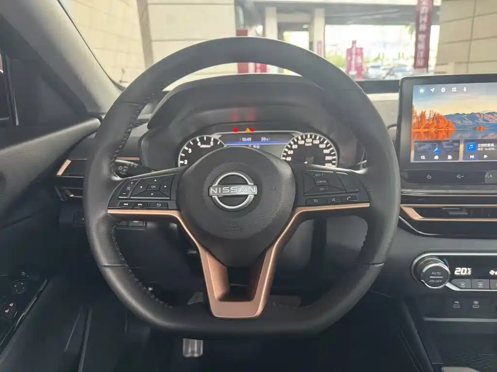 صورة 19 - Nissan Teana