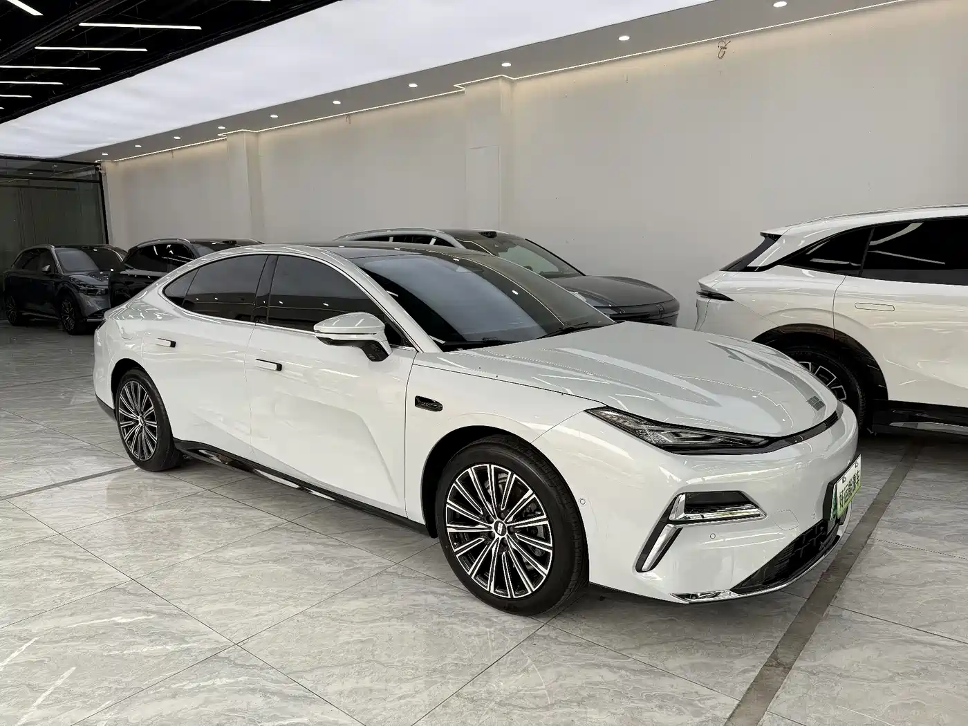 GEELY GALAXY GALAXY SPARKLE 8