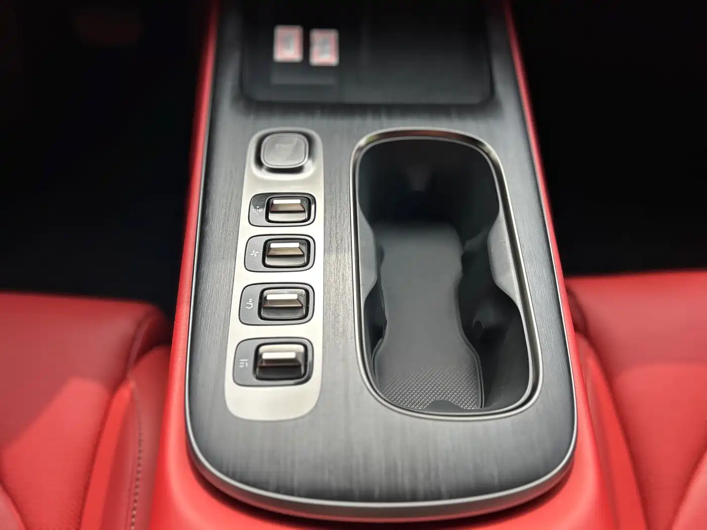 Xiaomi Auto Xiaomi SU7 2024 RWD Ultra Long Range Advanced Smart Driving Pro Edition фото 14