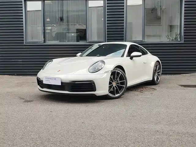 Porsche 911 Carrera 3.0T