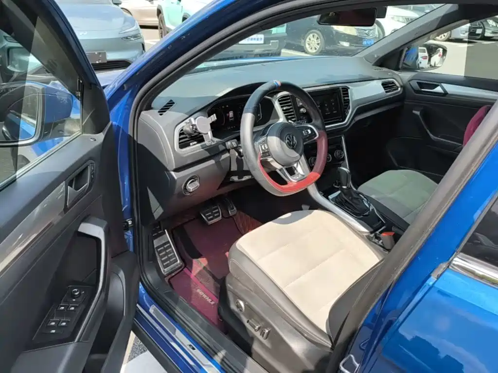 Volkswagen T-Roc, миниатюра 16