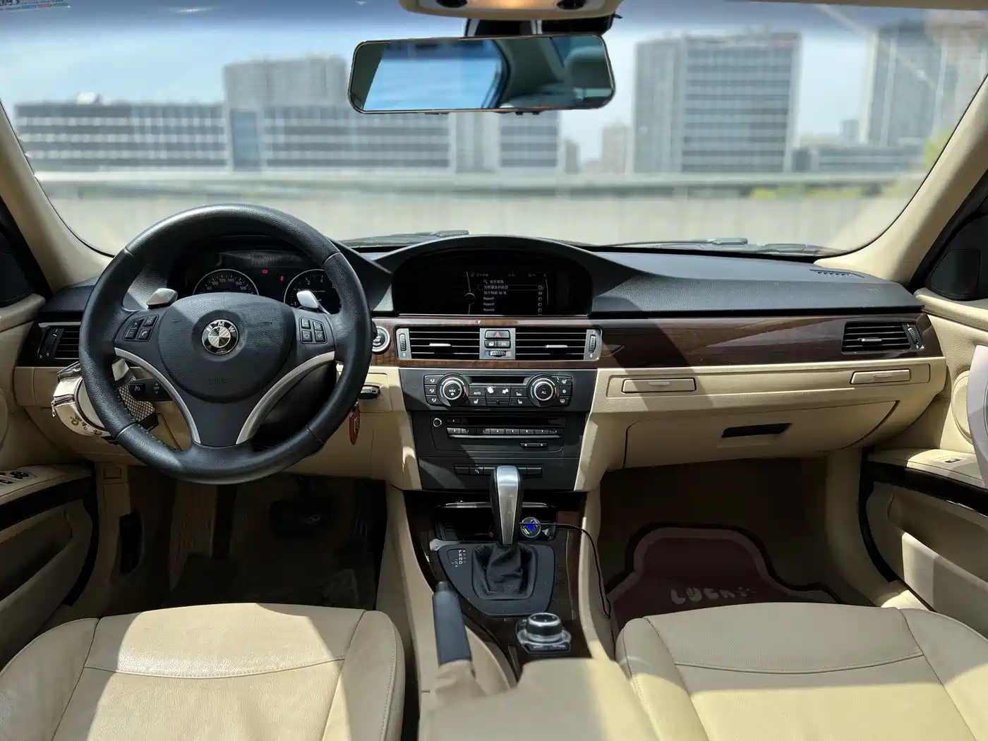 BMW 3 Series (Import) 2010 325i Luxury фото 12