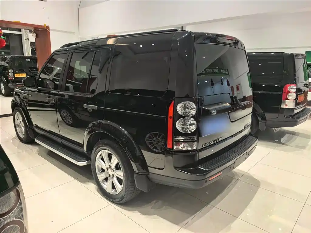 Land Rover Discovery 2015 3.0 SC V6 SE фото 5