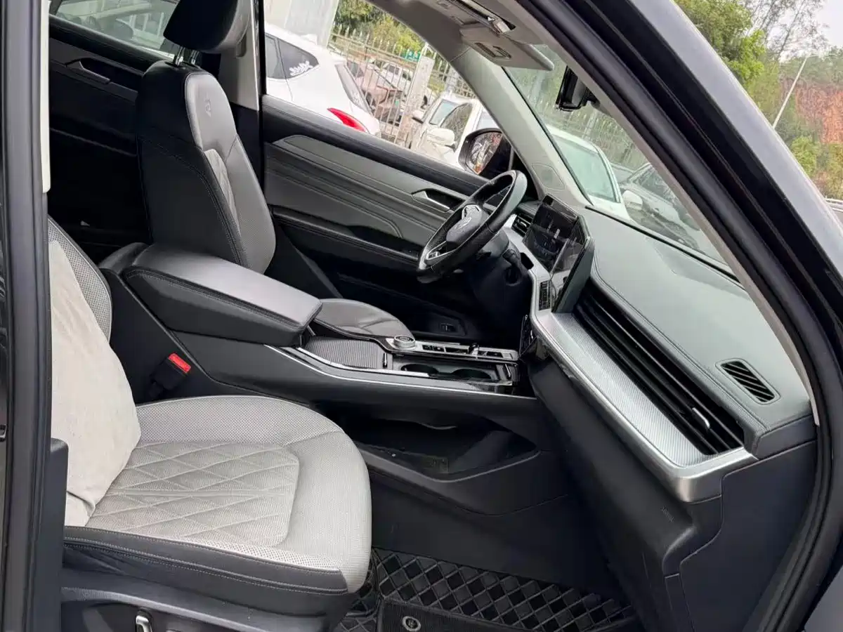 Volkswagen Talagon 2023 380TSI 4WD R-Line Touring Edition фото 7