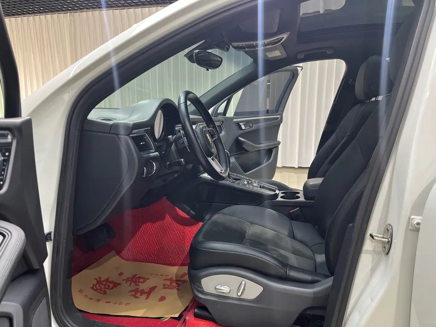 Porsche Macan 2016 Macan 2.0T фото 9