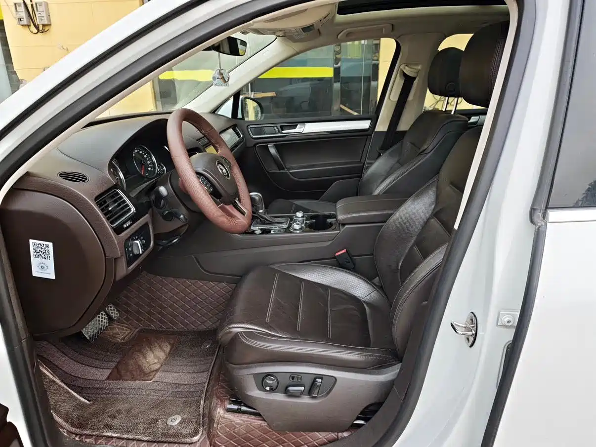 Volkswagen Touareg 2017 3.0TSI Explorer Edition фото 14