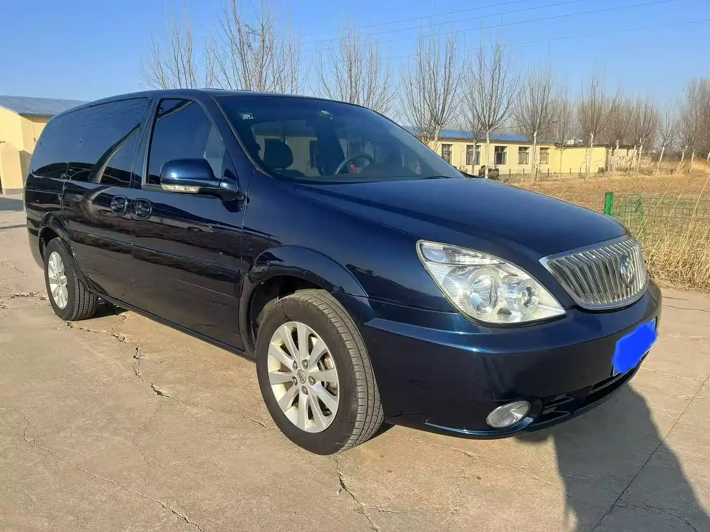 Buick GL8 2011 2.4L CT Comfort Edition фото 3