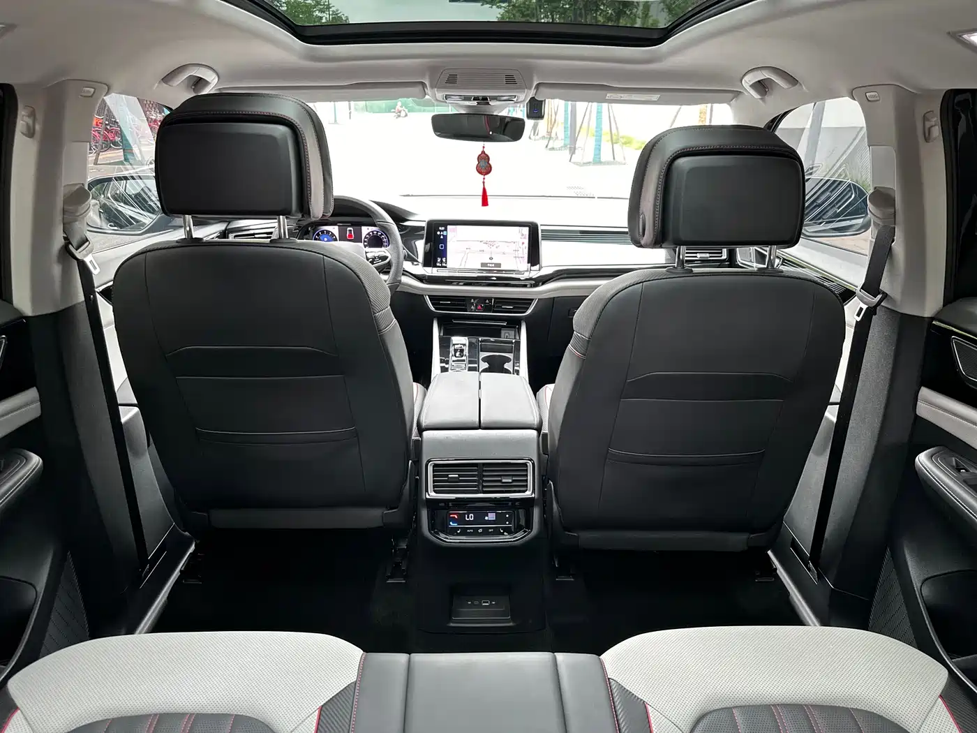 Volkswagen Teramont 2024 Teramont X 380TSI 4WD Premium Luxury Edition фото 25