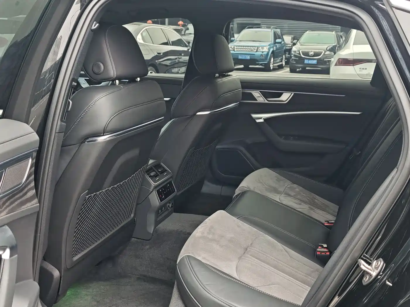Audi A6L 2024 45 TFSI quattro Premium Dynamic фото 9