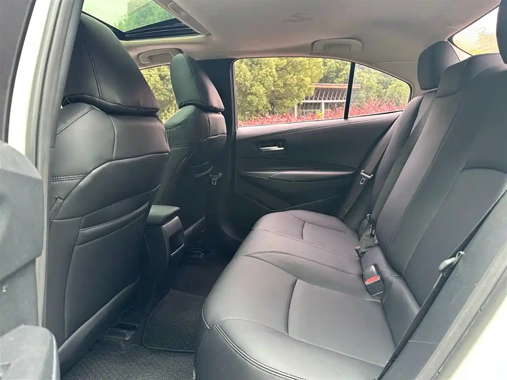 Toyota Corolla 2019 1.2T S-CVT GL-i Elite Edition фото 6