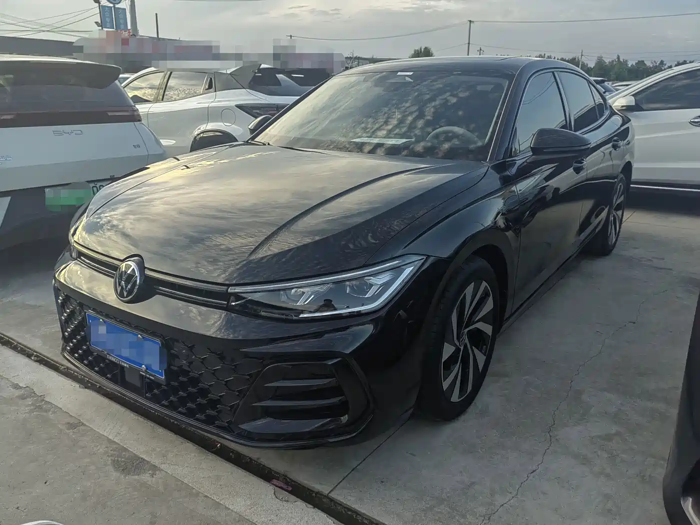 صورة 1 - Volkswagen Passat