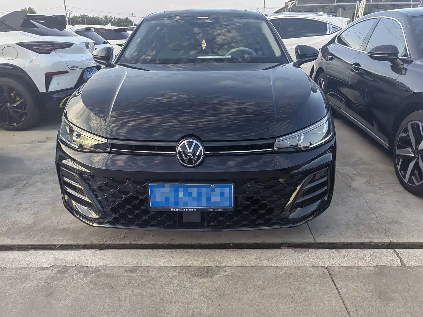 صورة 2 - Volkswagen Passat
