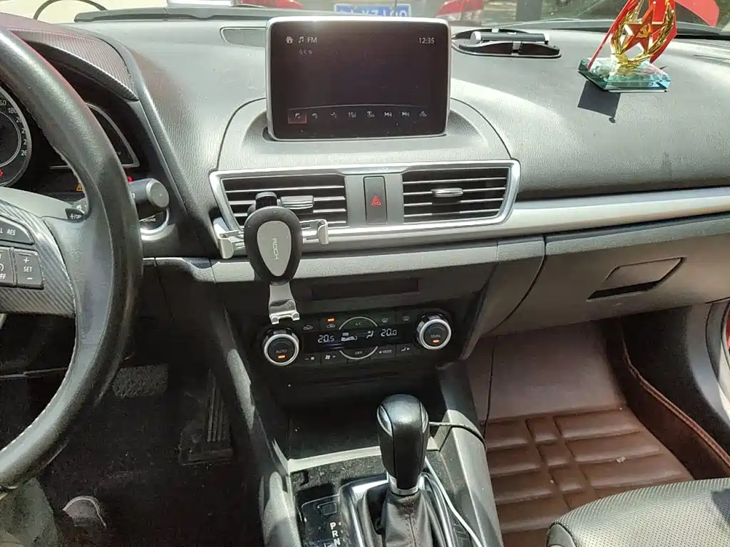 Mazda Mazda3 Axela 2014 2014 Hatchback 2.0L Automatic Sport