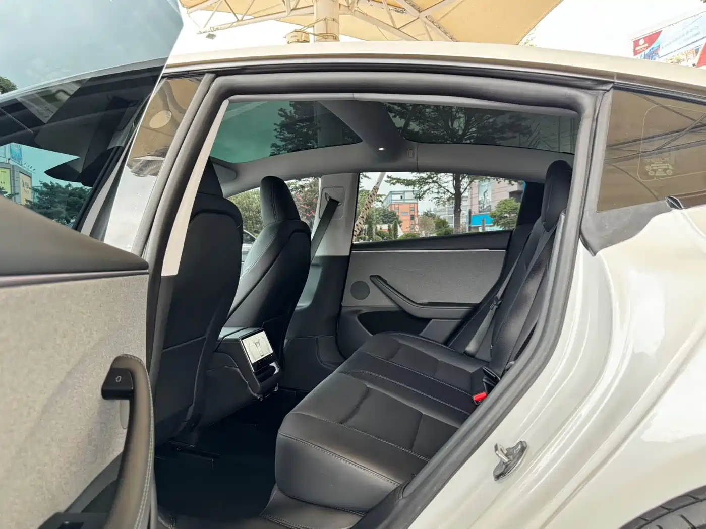 Tesla Model 3 2025 Model Rear-Wheel Drive Edition фото 11