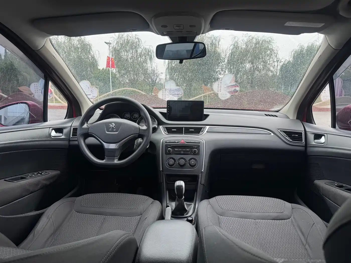 Peugeot 308 2014 Model Joy Edition Classic 1.6L Manual Superior Style фото 9