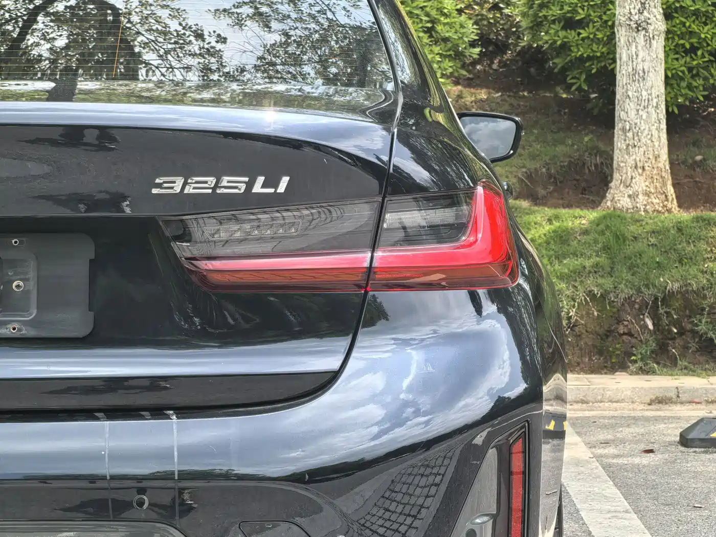 BMW 3 Series 2024 325Li M Sport Package фото 15