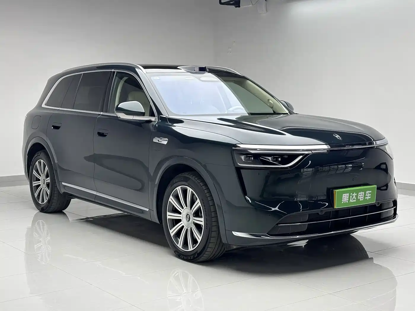 Aito AITO M8 2025 2025 Model Extended Range Max+ Edition 53.4kWh 6-Seater