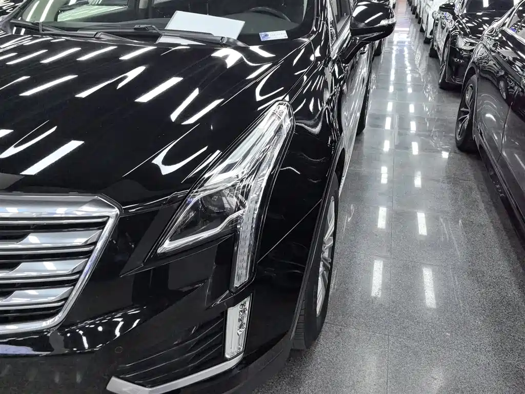 Cadillac XT5 2016 28T AWD Luxury Model фото 18