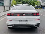 Photo 8 - Volkswagen Lamando