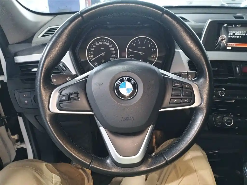 BMW X1 2016 sDrive18Li Fashion Model фото 11