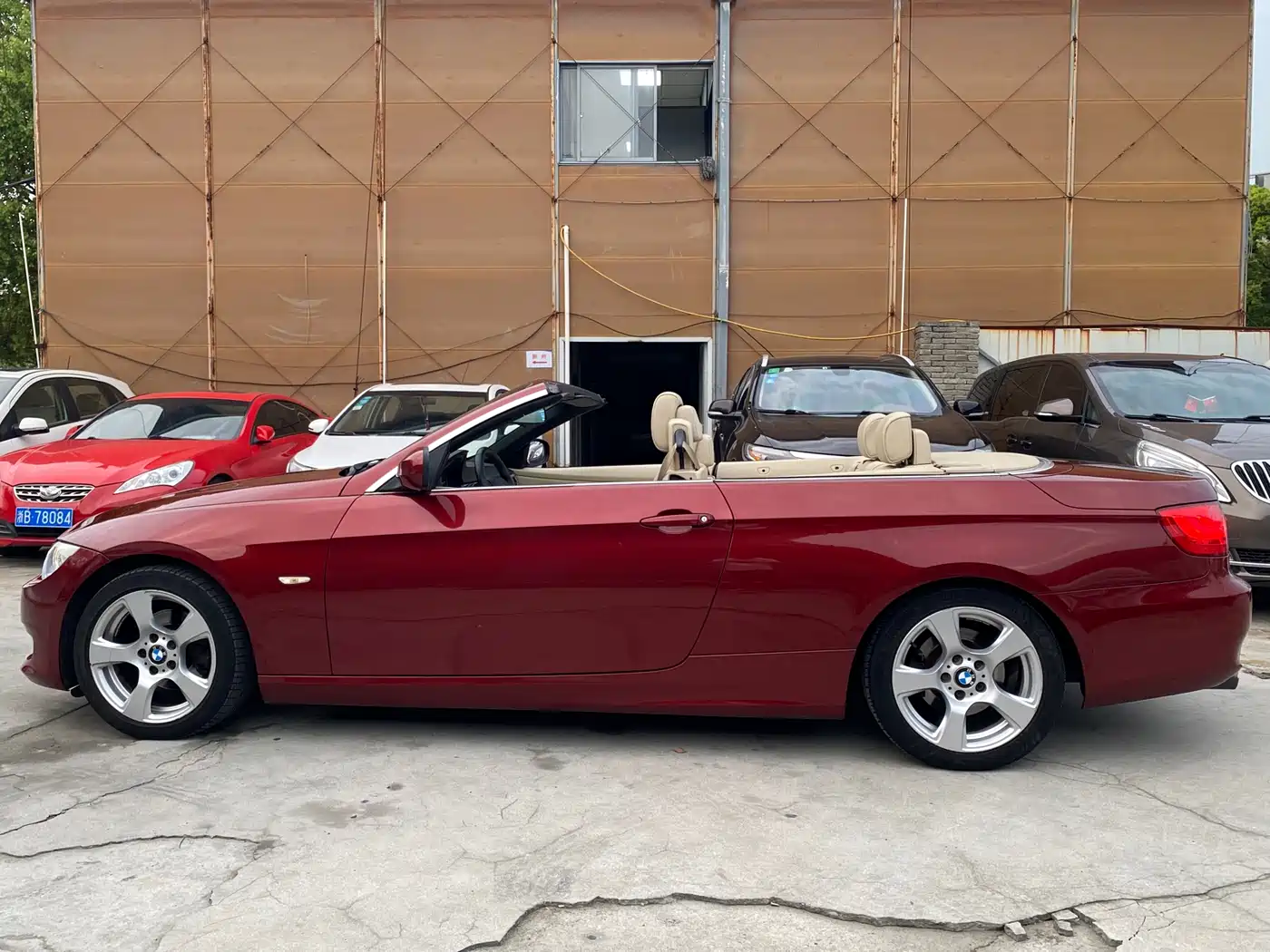 BMW 3 Series (Import) 2009 320i Convertible Coupe фото 9