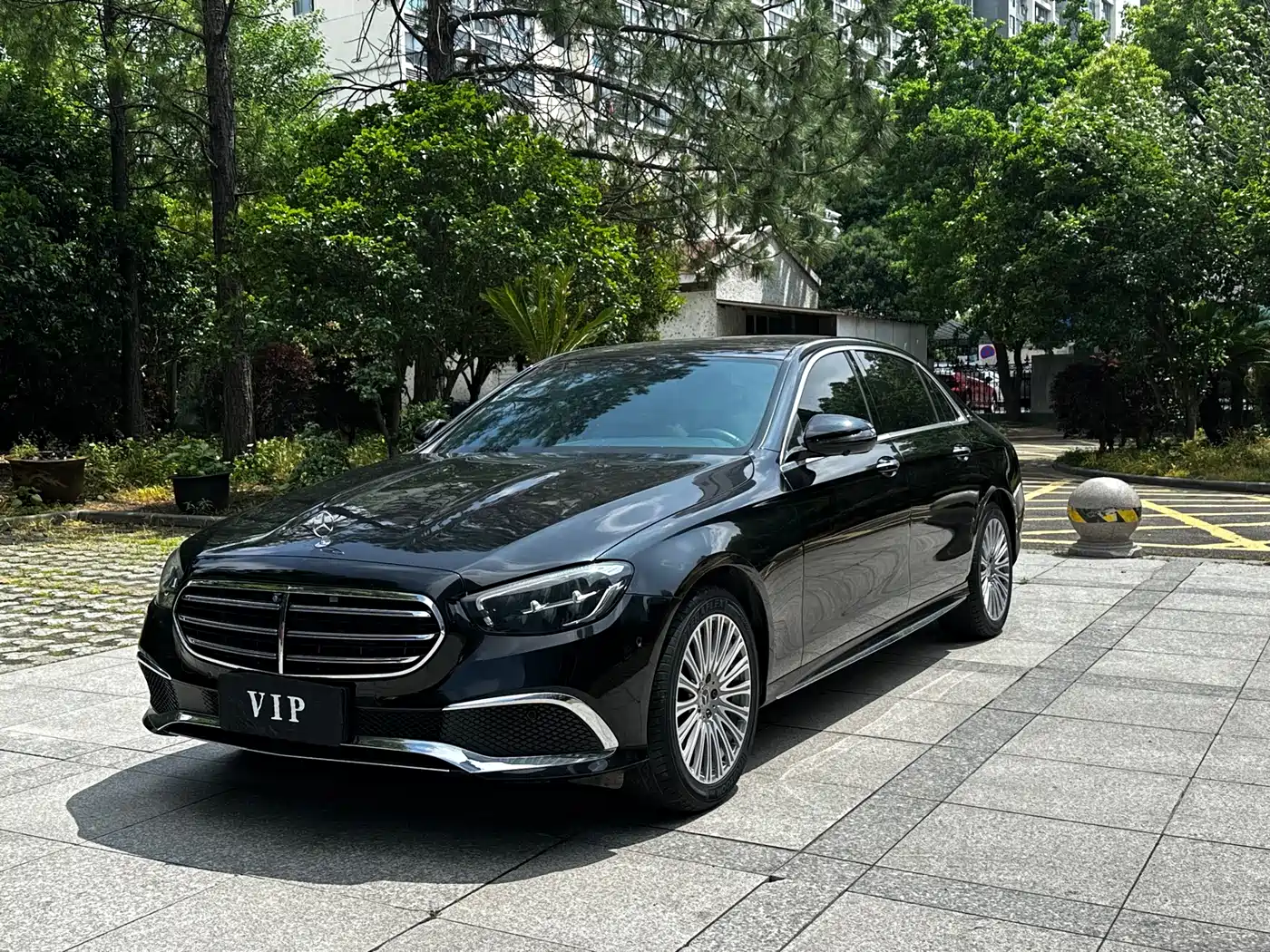 Mercedes-Benz E-Class 2023 E 300 L Premium