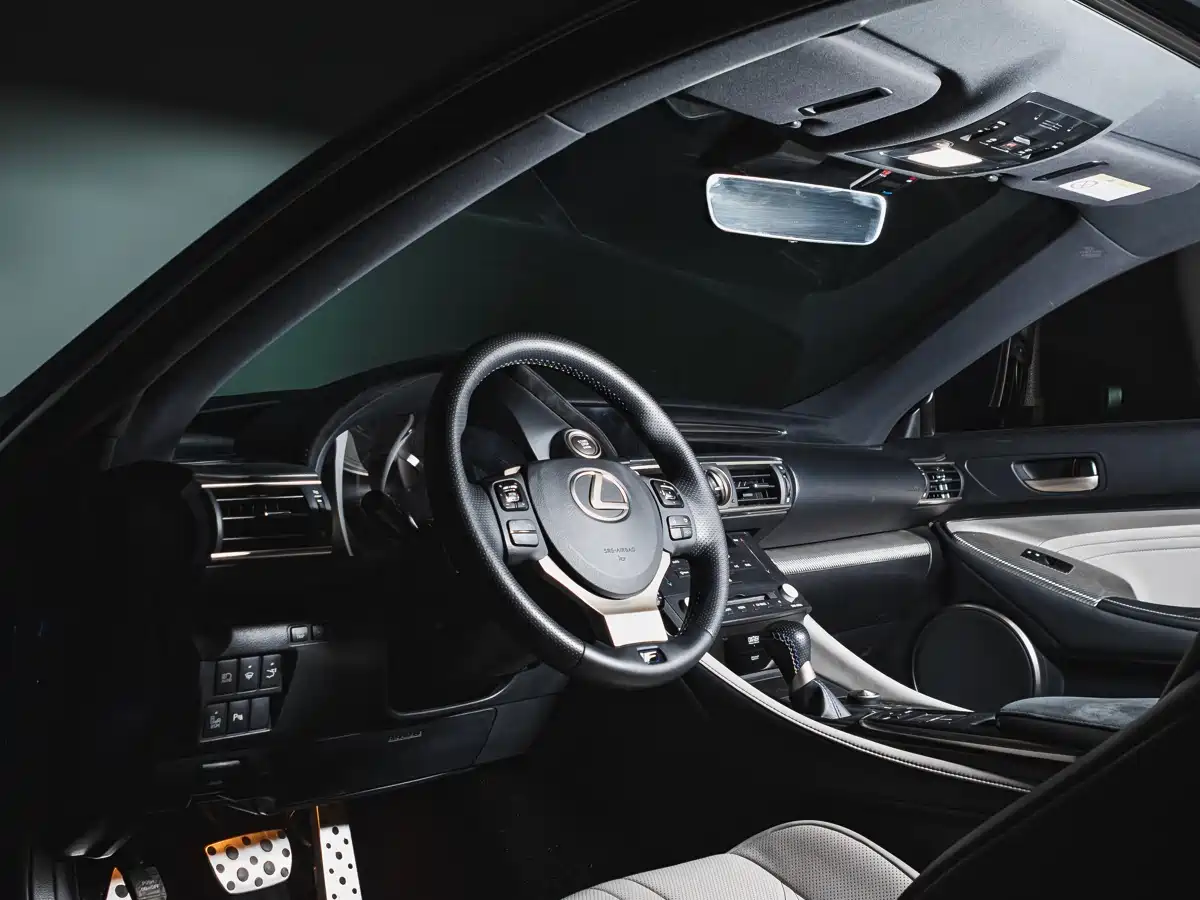 Lexus RC F 2015 F 5.0L Peak Edition фото 10