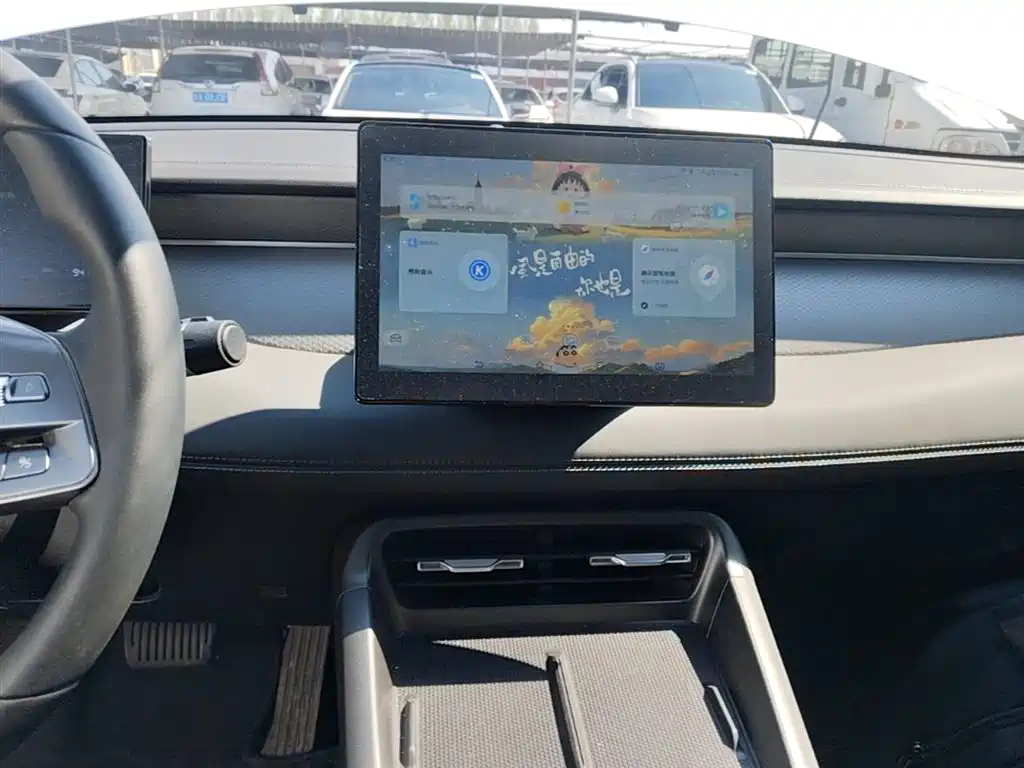 BYD Qin PLUS 2025 DM-i Smart Drive 55KM Leader фото 13