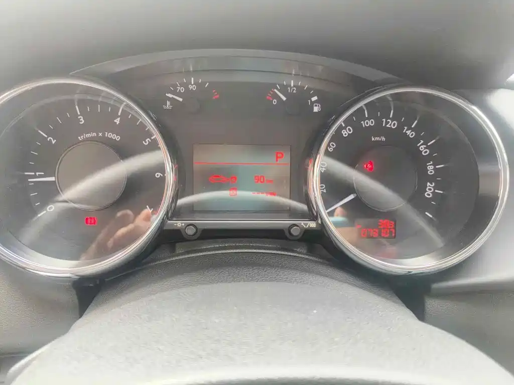 Фото 4 - Peugeot 3008