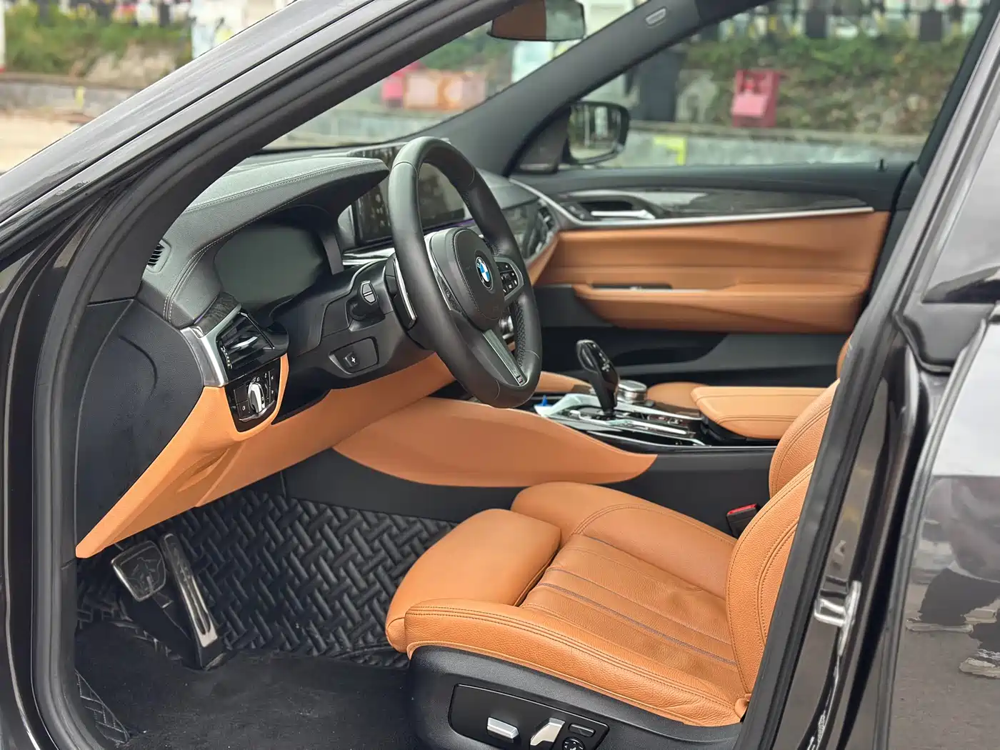 BMW 6 Series GT 2022 Model 630i M Sport Package фото 4