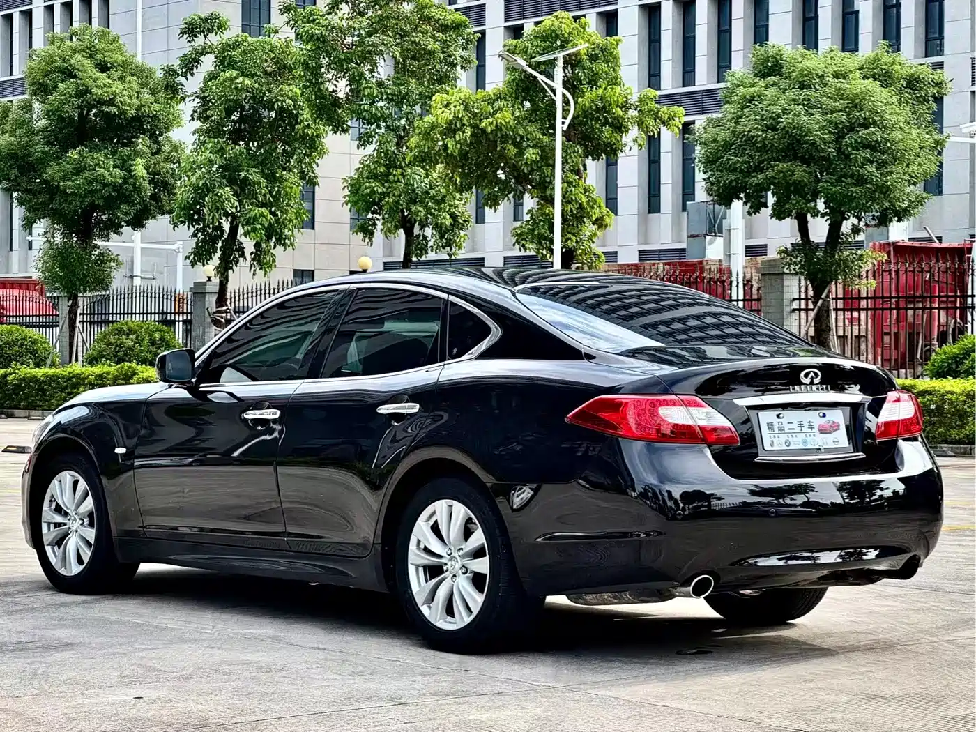 Infiniti M Series 2012 2011 M37