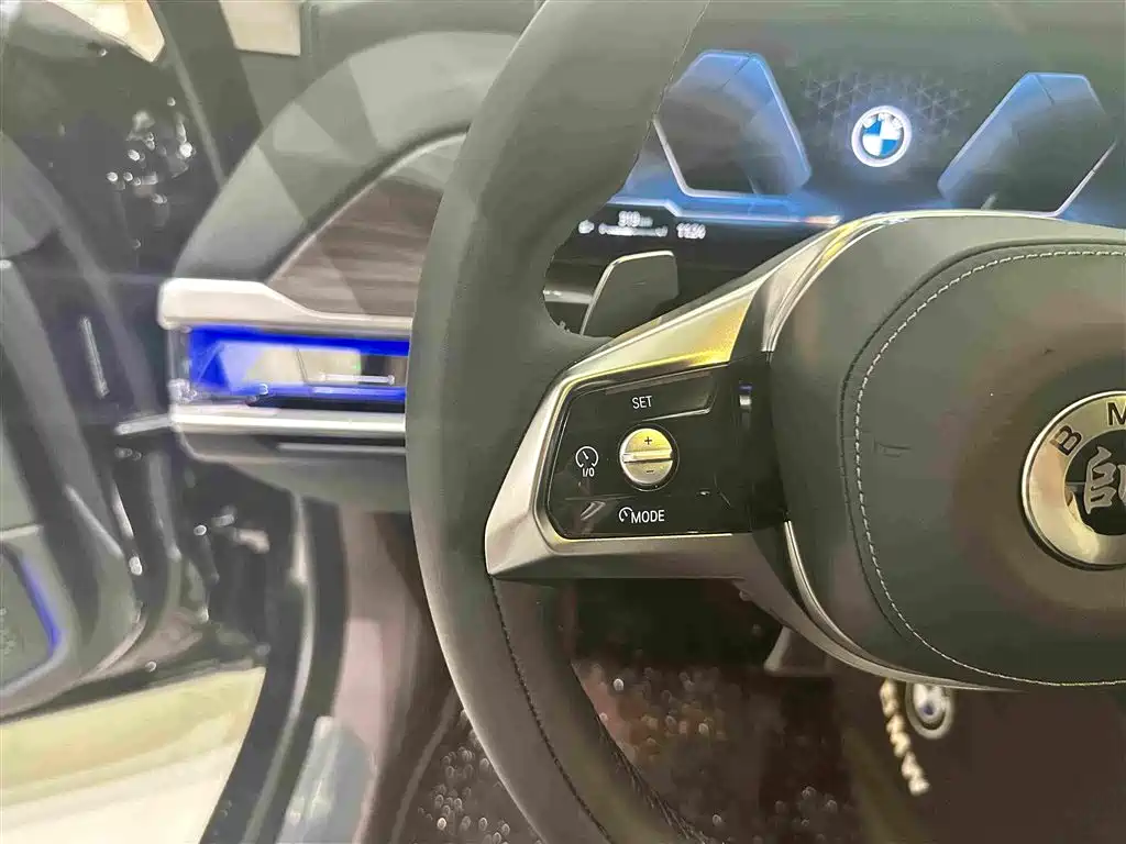 BMW 7 Series 2026 2026 740Li Leading Luxury Package