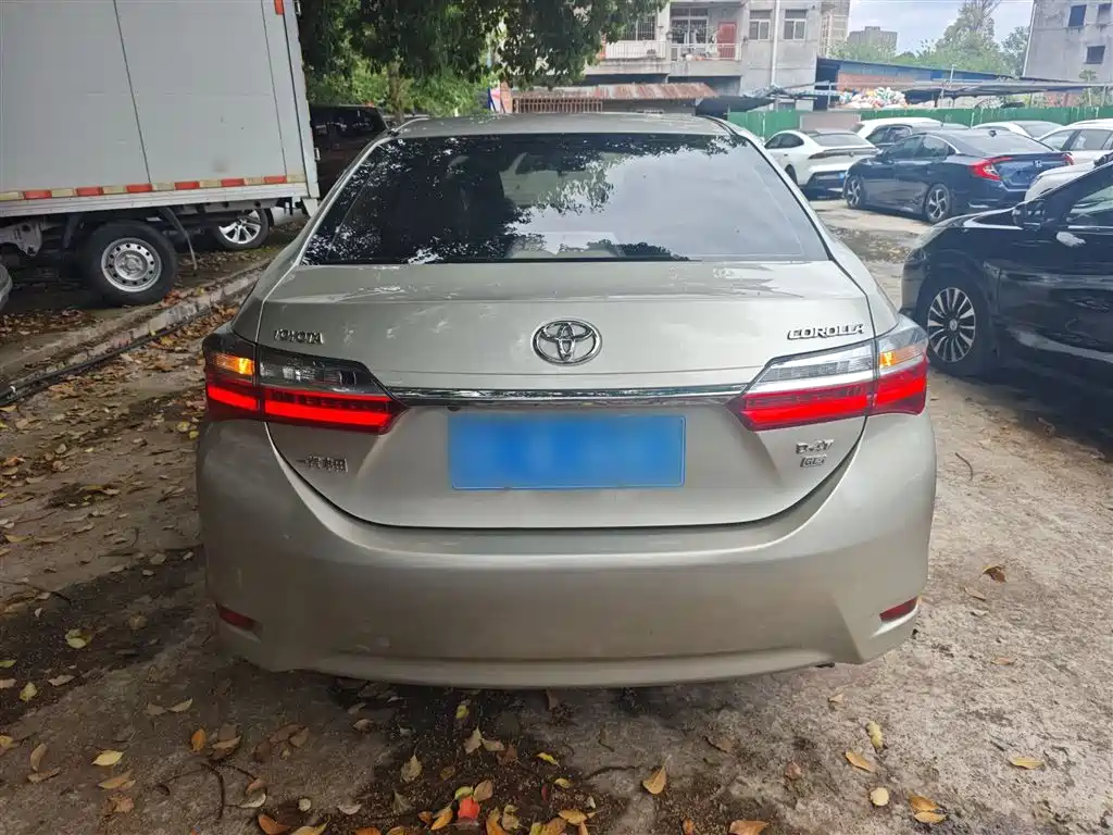 Toyota Corolla 2017 Facelift 1.2T S-CVT GL-i Leather Edition фото 6
