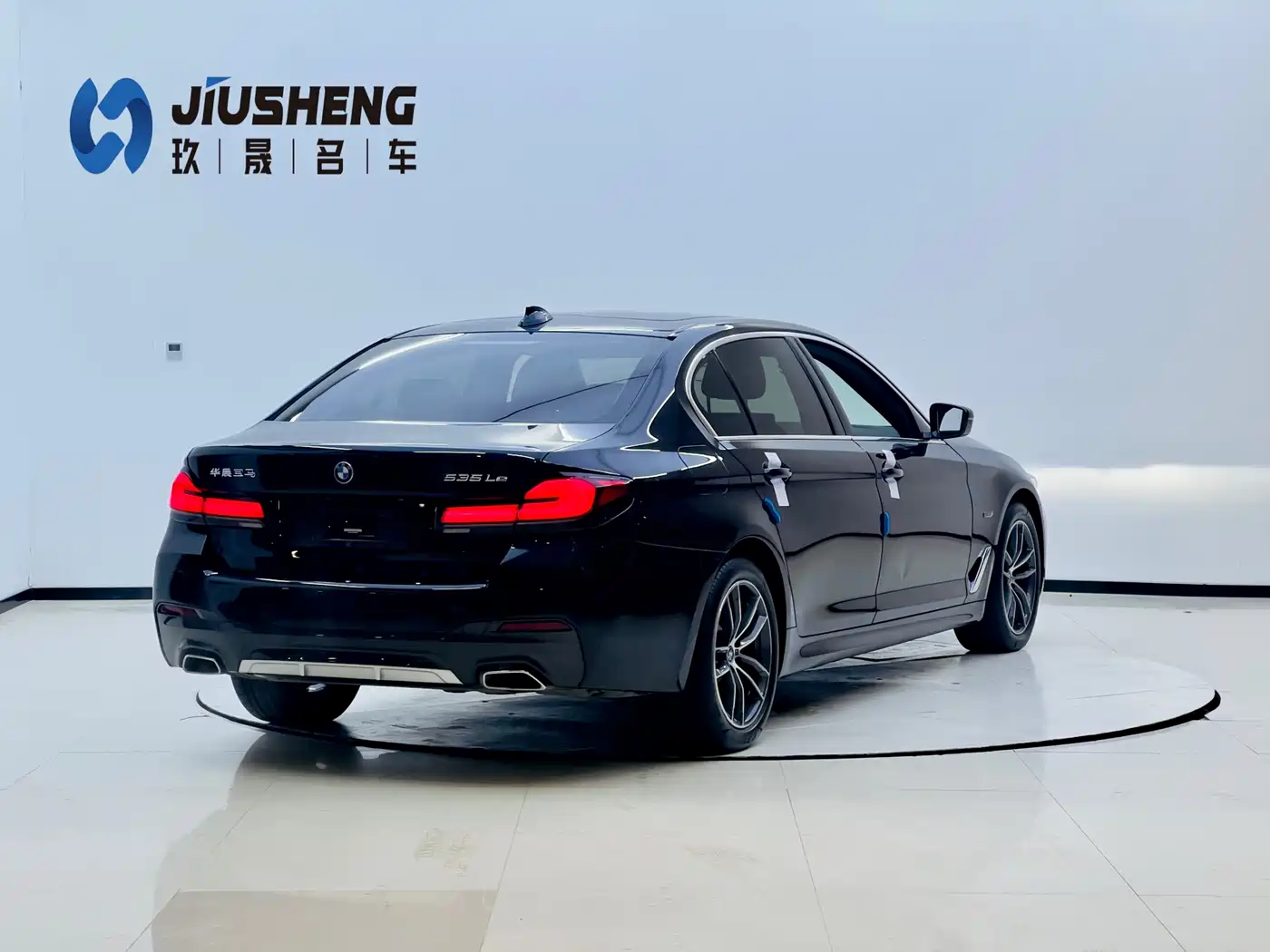 BMW 5 Series New Energy 2022 Facelift 535Le M Sport Package фото 6