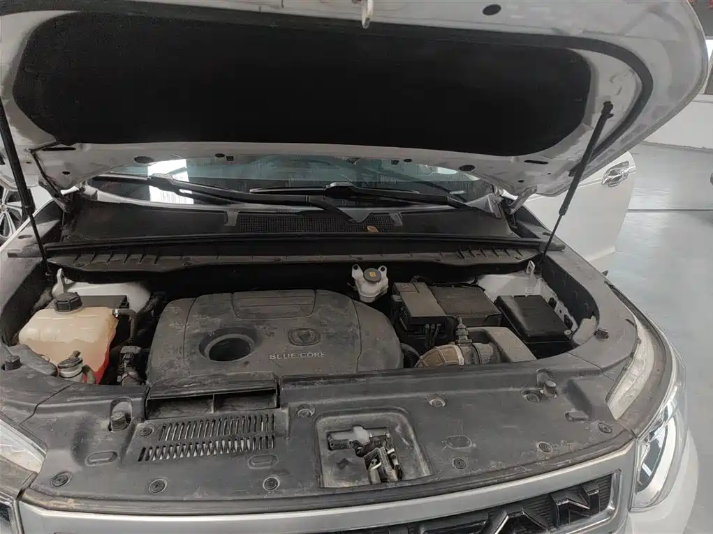 Changan CS95 2018 2017 2.0T FWD Zhitu Edition