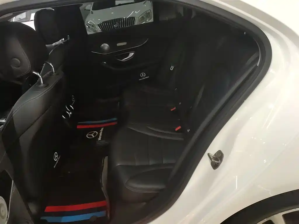 Mercedes-Benz C-Class 2017 C 200 L Sport фото 17