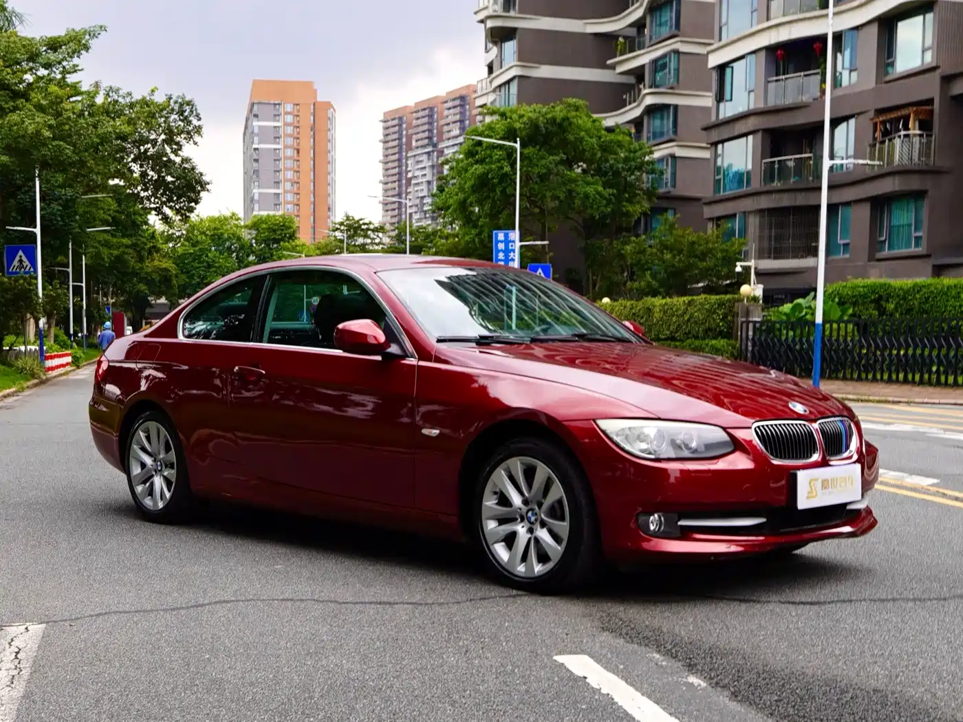 BMW 3 Series (Import) 2013 2011 330i Coupe