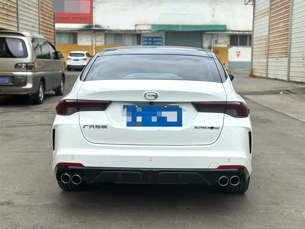 GAC Trumpchi Trumpchi Emkoo 2023 270T DCT J16 Edition фото 18