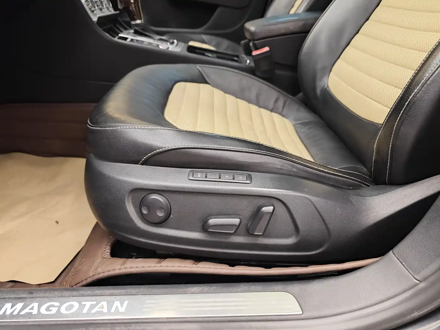 Volkswagen Magotan 2013 3.0FSI Flagship Model фото 11